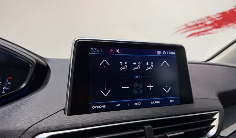PEUGEOT 5008 1.2 _ 7 PLACES complet