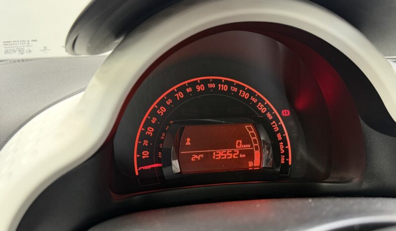 RENAULT TWINGO 1.0 SCE complet