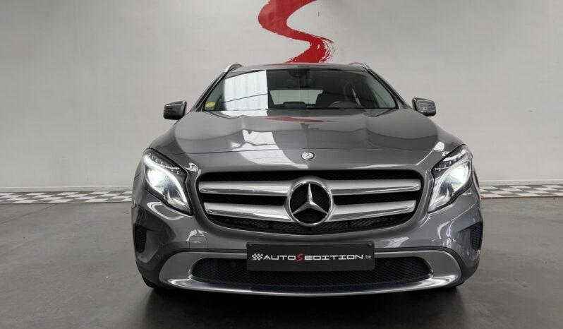 MERCEDES GLA 180 D complet
